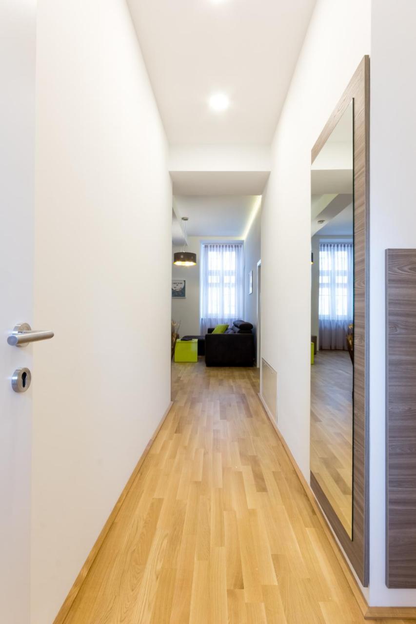 Debo Apartments Naehe Westbahnhof - Contactless Check In Vienna Luaran gambar