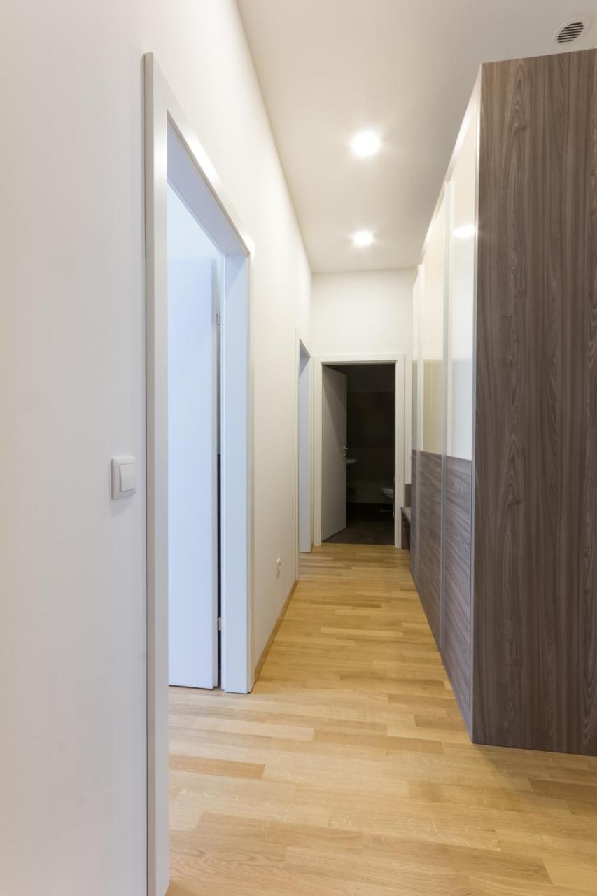 Debo Apartments Naehe Westbahnhof - Contactless Check In Vienna Luaran gambar